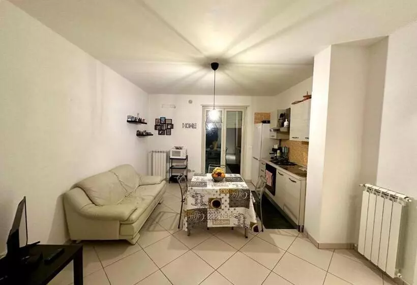 تختخواب و صبحانه Black Diamond Home