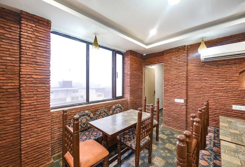 Fabhotel Nirvana Grand By Io