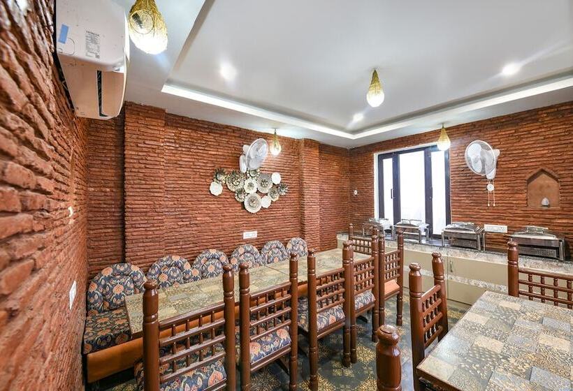 Fabhotel Nirvana Grand By Io