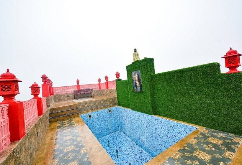 Fabhotel Nirvana Grand By Io