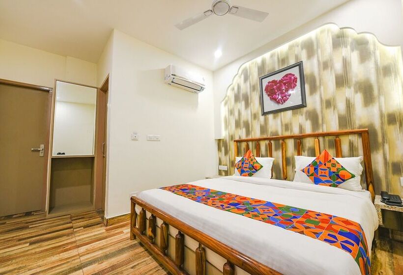 Fabhotel Nirvana Grand By Io