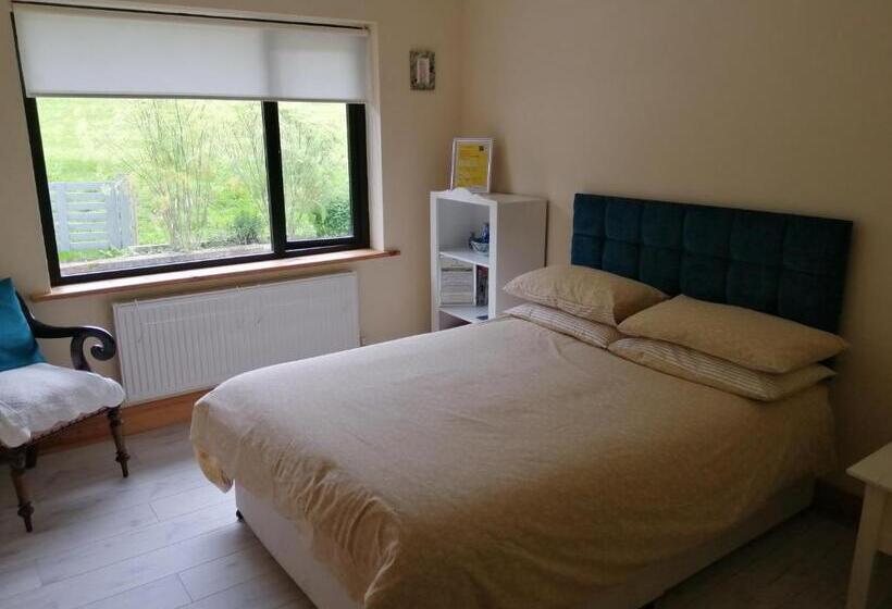 Great Lawn B&b  16km From Town Centre