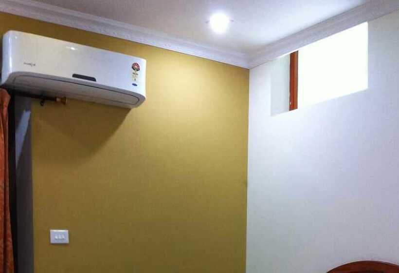 Hotel Jaya Bharathi Lodge