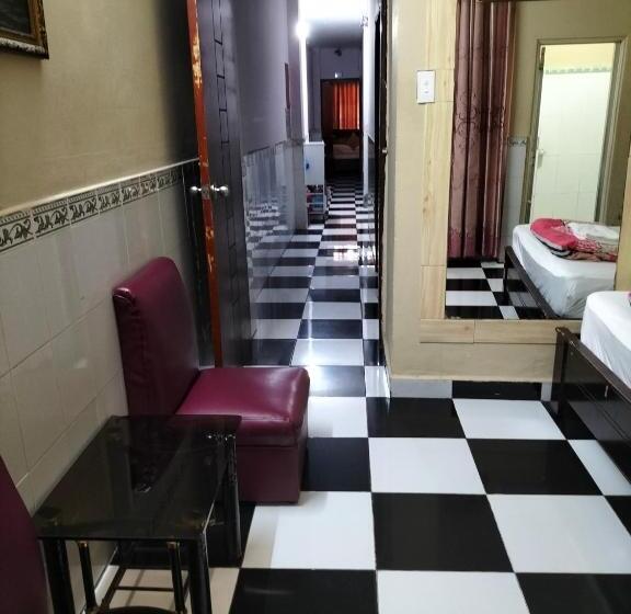 هتل Khách Sạn Hồng đào