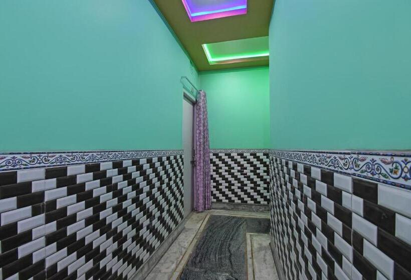 Hotel Oyo Yuvraj Lodge And