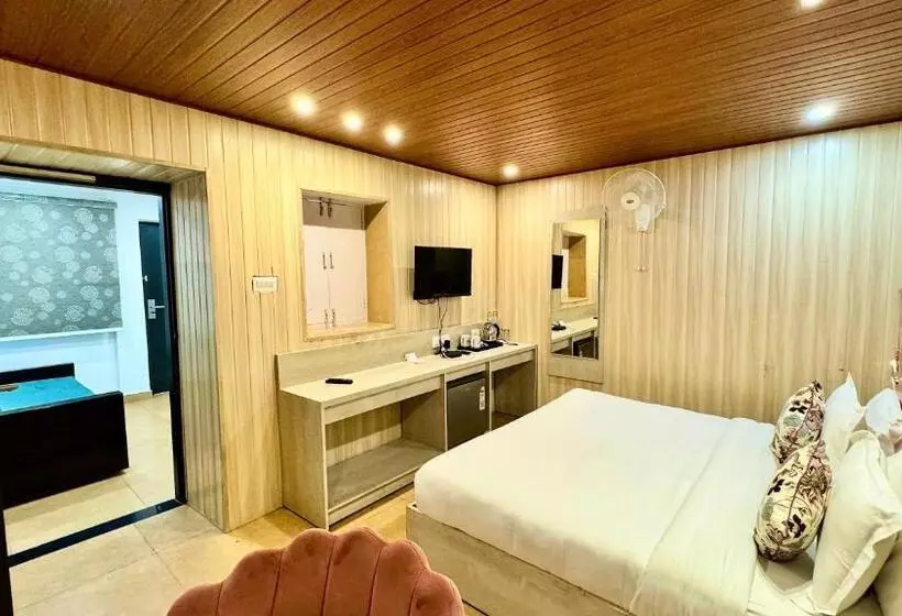 ホテル Wabi Sabi Stays Pride Inn