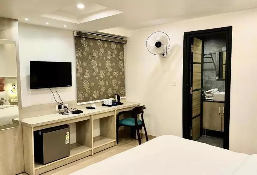 ホテル Wabi Sabi Stays Pride Inn