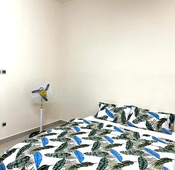 Pensão Your Private Room In Cotonou Guesthouse