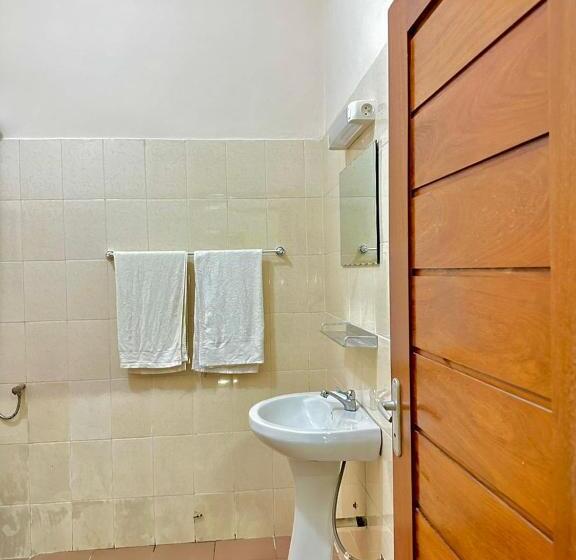 Pensão Your Private Room In Cotonou Guesthouse