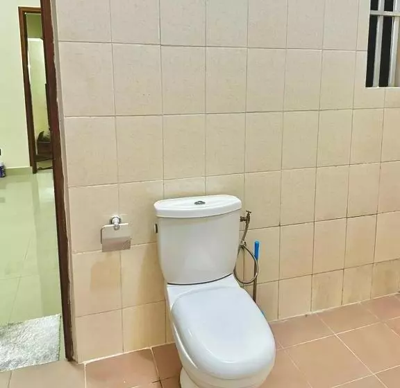 ペンション Your Private Room In Cotonou Guesthouse