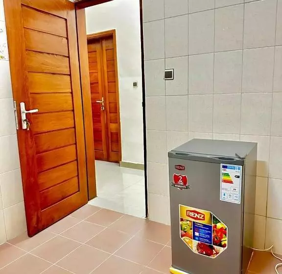 ペンション Your Private Room In Cotonou Guesthouse