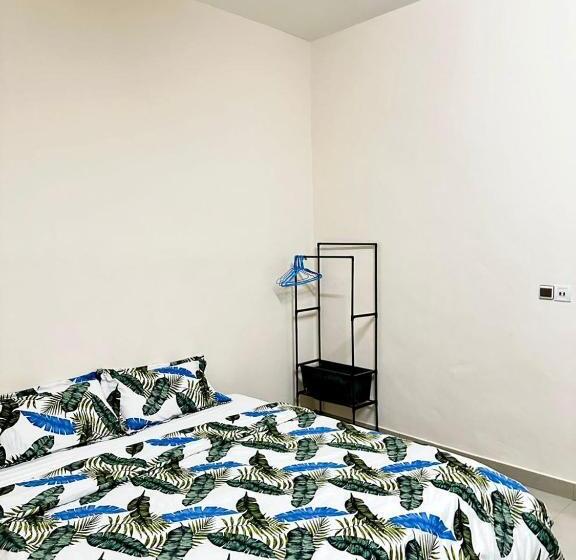 Pensão Your Private Room In Cotonou Guesthouse