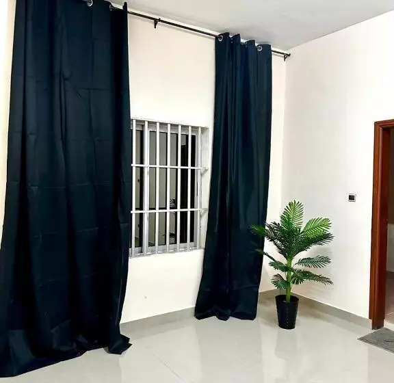 ペンション Your Private Room In Cotonou Guesthouse