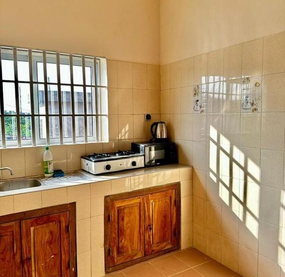 Pensão Your Private Room In Cotonou Guesthouse