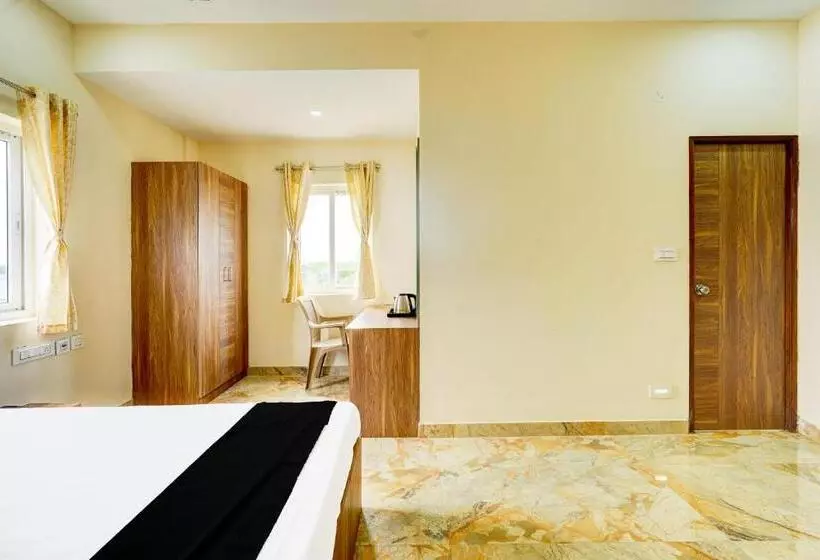 Majatalo Super Hotel O Sriperambadhur Formerly Radha Residency