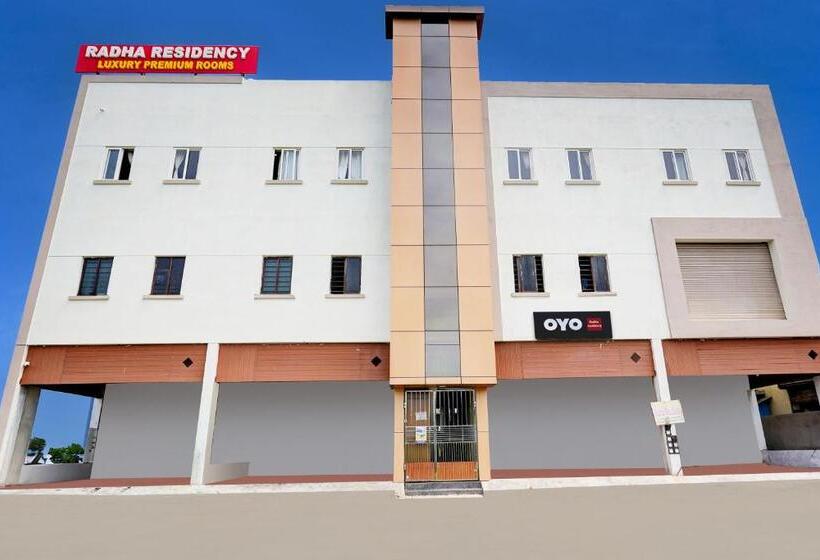 ペンション Super Hotel O Sriperambadhur Formerly Radha Residency