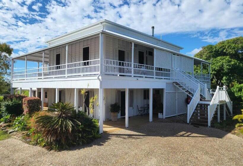 Ribbonwood Bed & Breakfast, Emu Park Qld