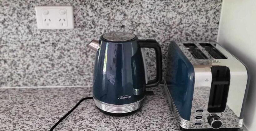 Ribbonwood Bed & Breakfast, Emu Park Qld