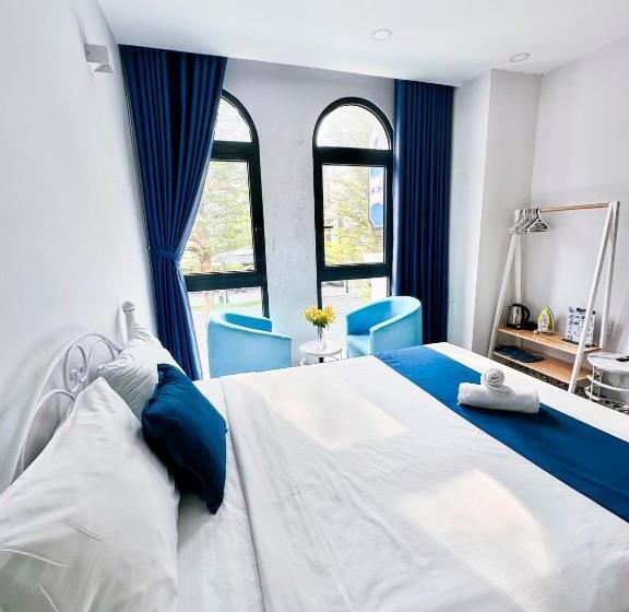 Beach Hotel Grand World