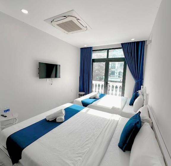 Beach Hotel Grand World