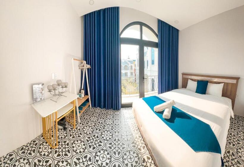 Beach Hotel Grand World