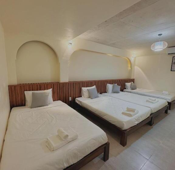 تختخواب و صبحانه Barland Villa