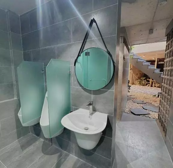 تختخواب و صبحانه Barland Villa
