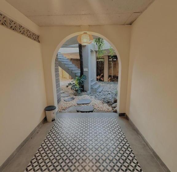 تختخواب و صبحانه Barland Villa