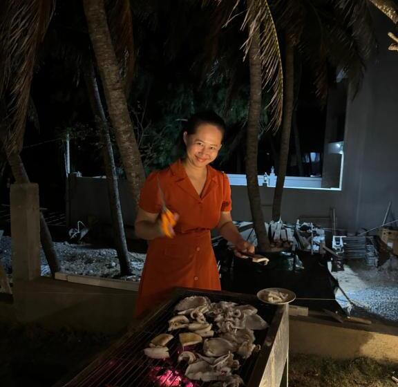 تختخواب و صبحانه Barland Villa