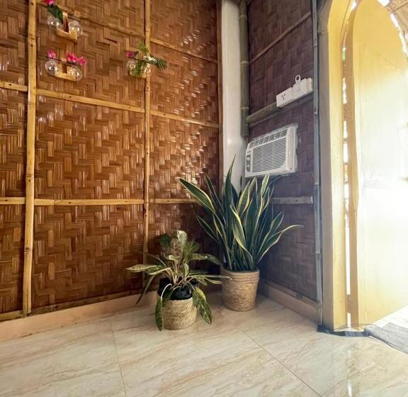 Bed and Breakfast Voodoo House