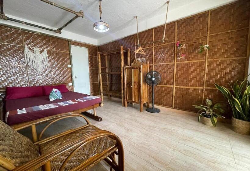 Bed and Breakfast Voodoo House