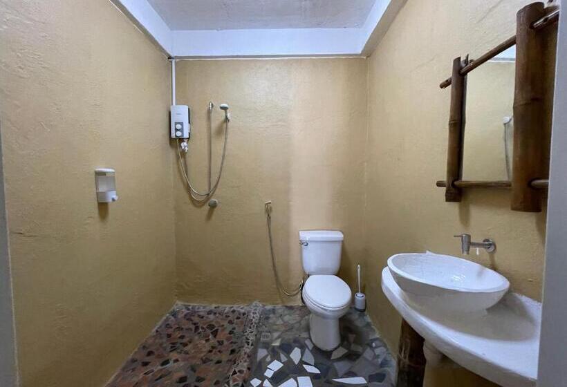 Bed and Breakfast Voodoo House