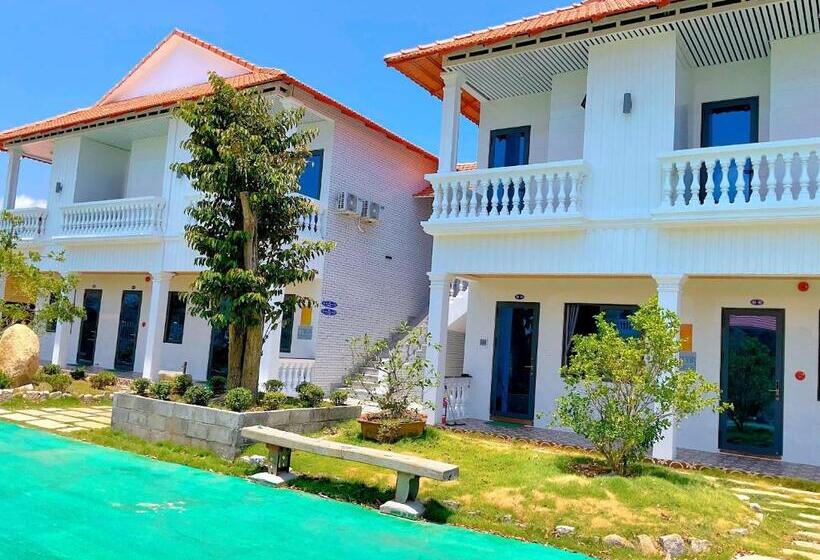 هتل Khu Nghỉ Dưỡng Tommy Hồ Tràm