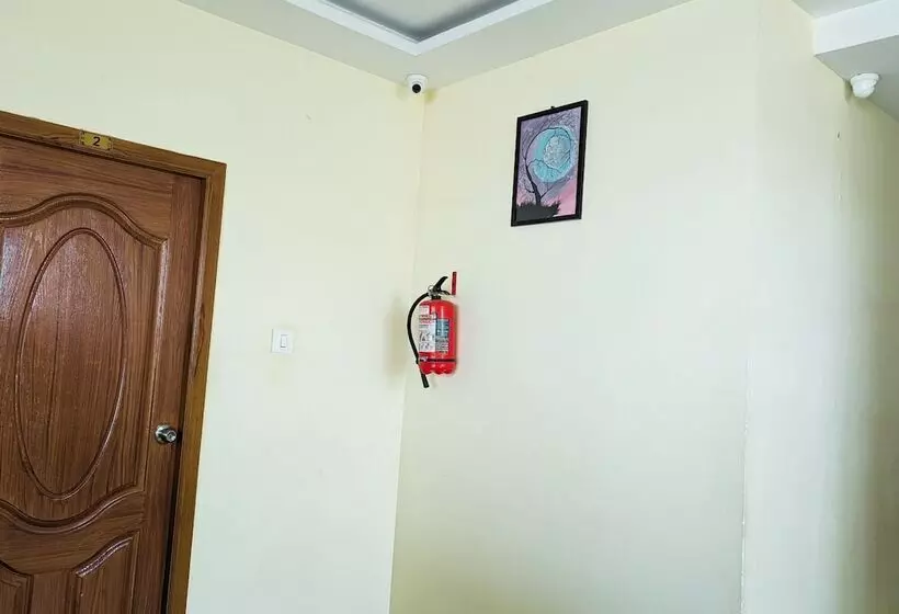 Hotelli Prakash Residency With Ev Station