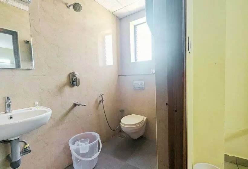 Hotelli Prakash Residency With Ev Station