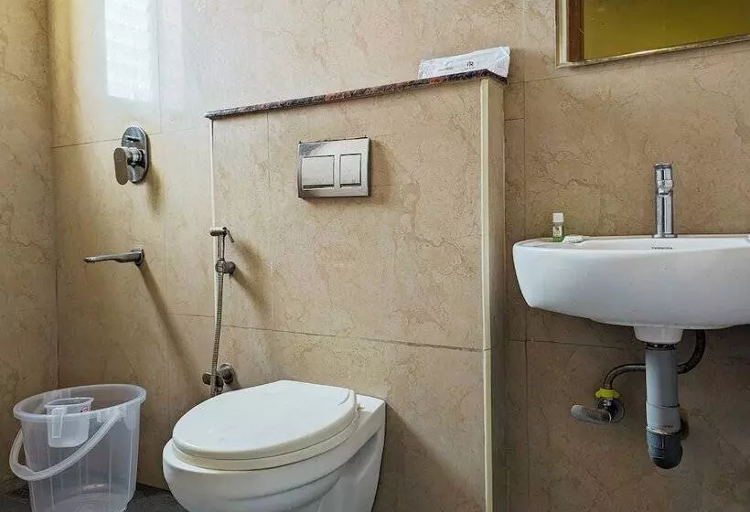 Hotelli Prakash Residency With Ev Station