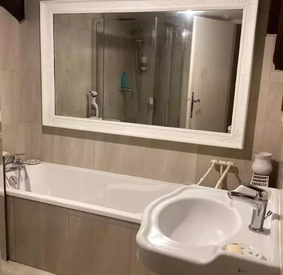 ペンション Chambres Hôtes Avec Piscine