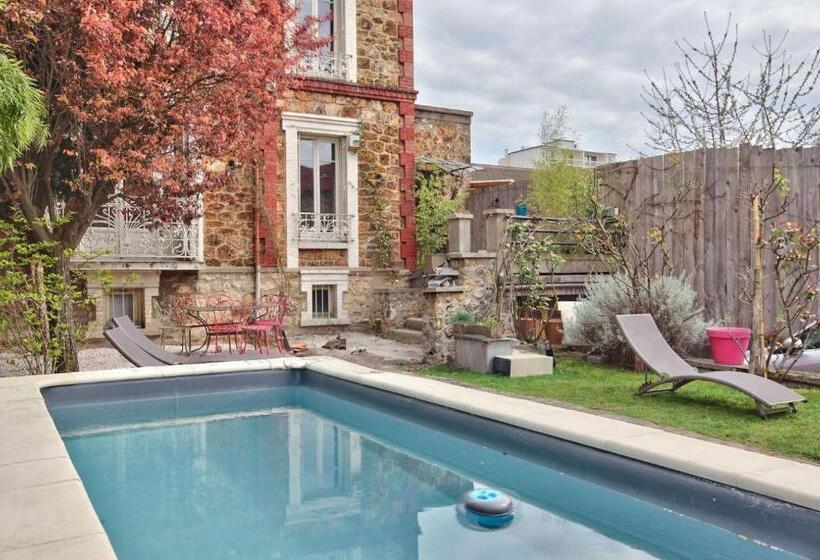 پانسیون Maison De Charme Avec Piscine Proche De Sites Olympiques