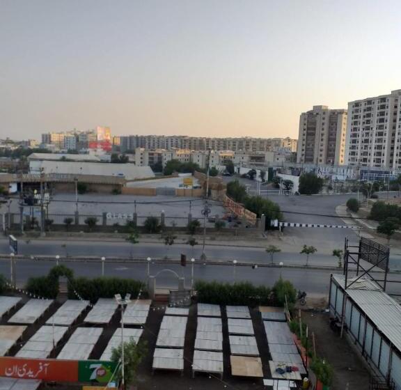 پانسیون Second Home Guest House Near Agha Khan Hospital , Airport, Ghulshan E Jamal Karachi