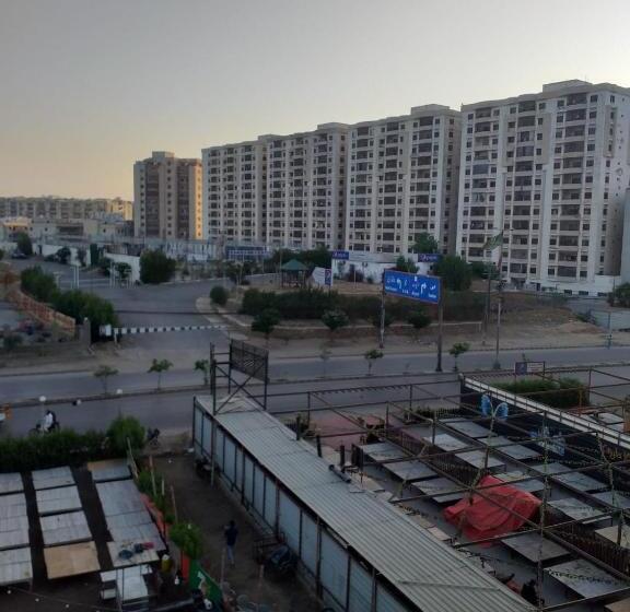 پانسیون Second Home Guest House Near Agha Khan Hospital , Airport, Ghulshan E Jamal Karachi