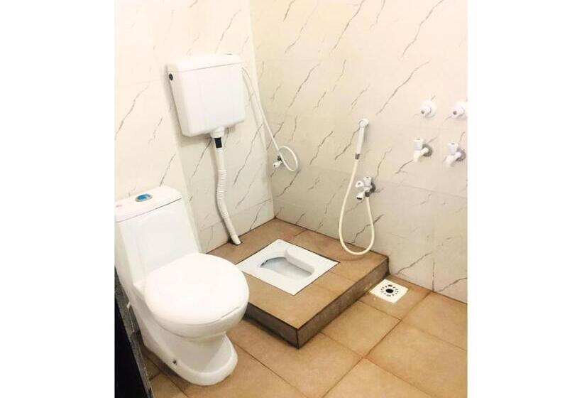 پانسیون Second Home Guest House Near Agha Khan Hospital , Airport, Ghulshan E Jamal Karachi