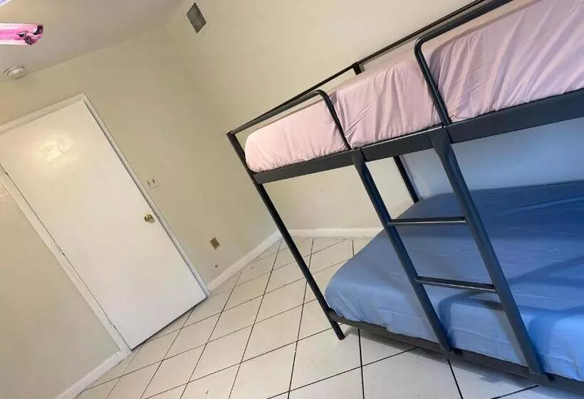 هاستل Hospedaje North Miami