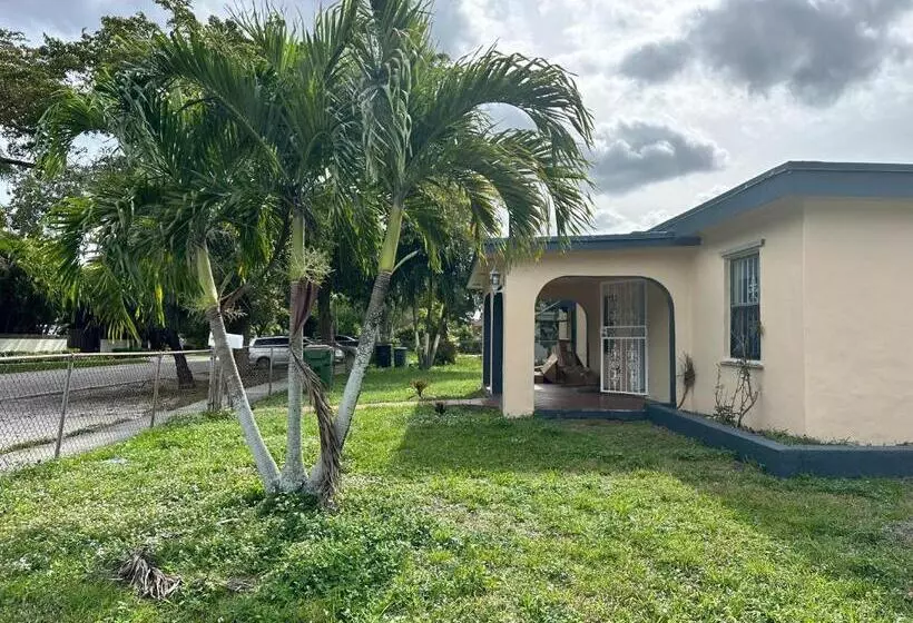 هاستل Hospedaje North Miami