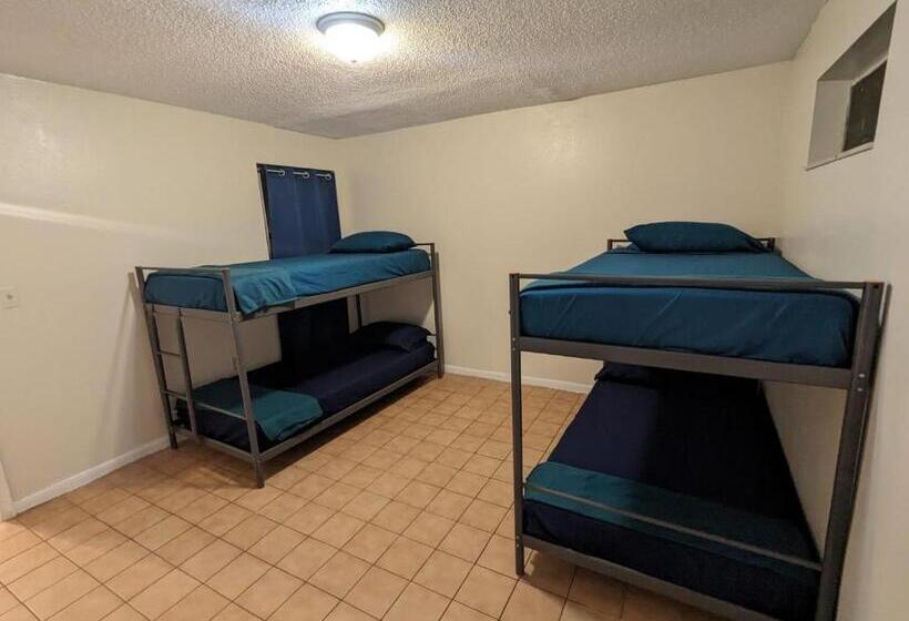 ユースホステル Hospedaje North Miami