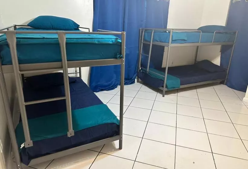 هاستل Hospedaje North Miami
