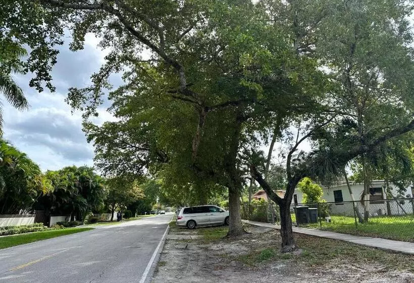 هاستل Hospedaje North Miami