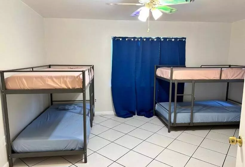هاستل Hospedaje North Miami