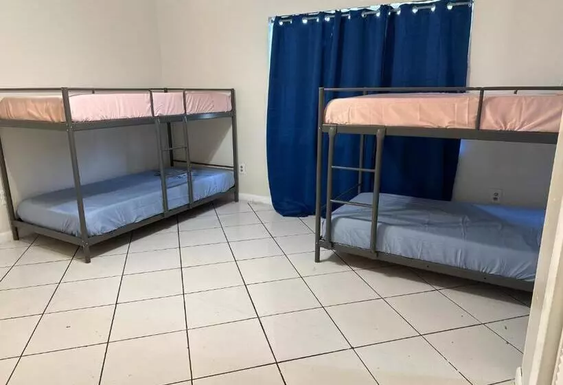 هاستل Hospedaje North Miami