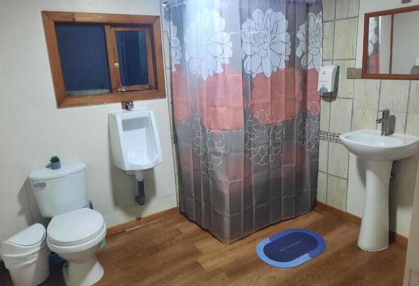 هاستل Hostal Nuria