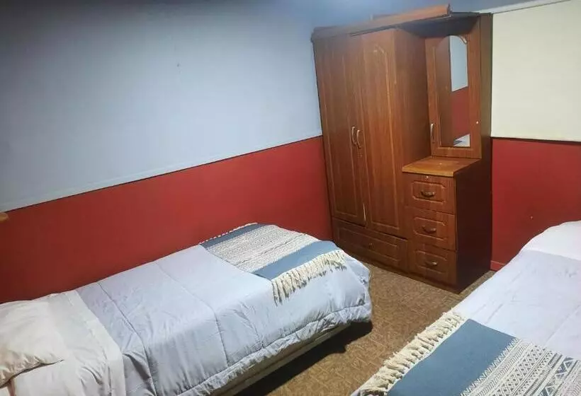هاستل Hostal Nuria